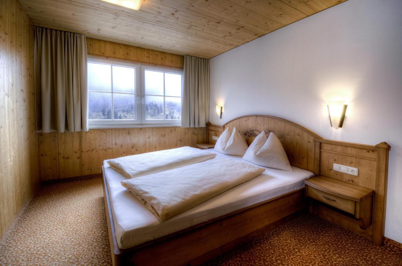Appartement & Suiten Hotel Gloecknerin โอเบอร์เทาเอิร์น ภายนอก รูปภาพ