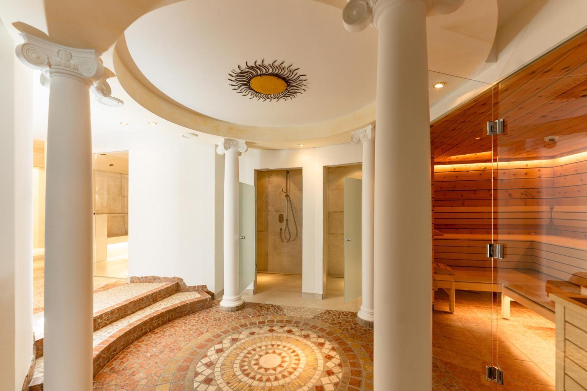 Appartement & Suiten Hotel Gloecknerin โอเบอร์เทาเอิร์น ภายนอก รูปภาพ